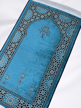 Load image into Gallery viewer, Classic Quran Gift set