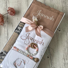 Load image into Gallery viewer, Deluxe Baby Gift Set