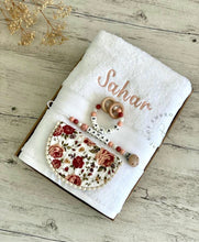 Load image into Gallery viewer, Bath Towel Baby Gift Set ( No Prayer Mat)