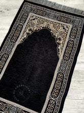 Load image into Gallery viewer, Classic Prayer Mat and Wudu Towel Gift Set