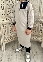 Load image into Gallery viewer, Boys Hooded Abaya