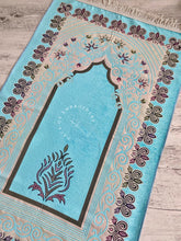 Load image into Gallery viewer, Luxury Prayer Mat Giftbox