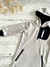 Load image into Gallery viewer, Boys Hooded Abaya