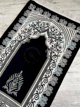 Load image into Gallery viewer, Luxury Prayer Mat Giftbox