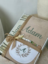 Load image into Gallery viewer, Baby Blanket gift set
