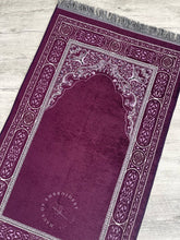 Load image into Gallery viewer, Classic Prayer Mat Gift Set
