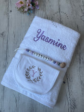 Load image into Gallery viewer, Bath Towel Baby Gift Set ( No Prayer Mat)
