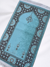 Load image into Gallery viewer, Classic Quran Gift set
