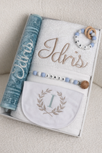 Load image into Gallery viewer, Bath Towel Baby Gift Set
