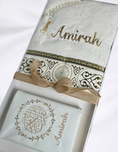 Load image into Gallery viewer, Classic Quran Gift set
