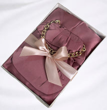 Load image into Gallery viewer, Ladies prayer clothes
