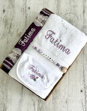 Load image into Gallery viewer, Bath Towel Baby Gift Set
