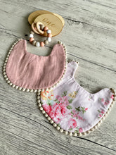 Load image into Gallery viewer, Vintage Reversible Bib
